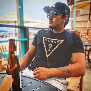 Meet your Posher, Roberto